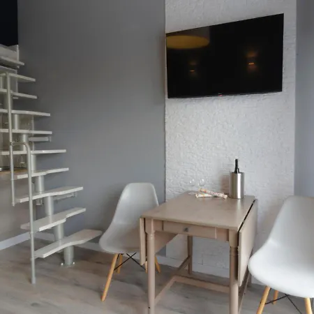 Διαμέρισμα Holidayhomepl Slavia New 012 Z Antresola I Balkonem Przy Plazy